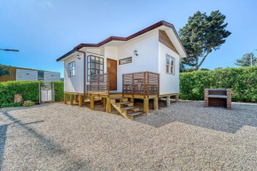 Pacific Cabin 2B W Wifi Smart TV & Parking